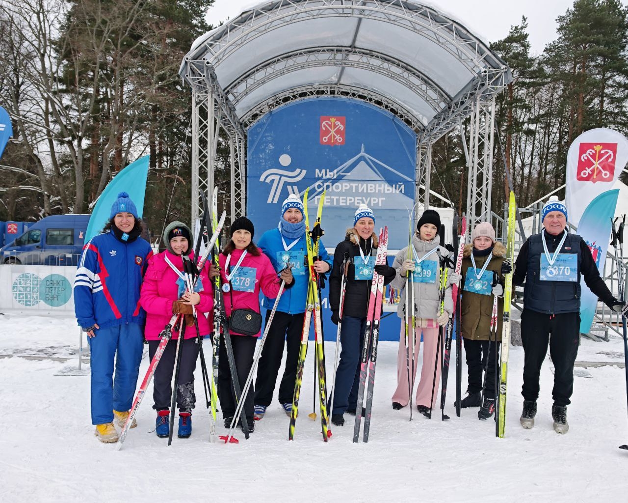 В Василеостровском районе прошли масштабные старты в рамках Дня зимних...
